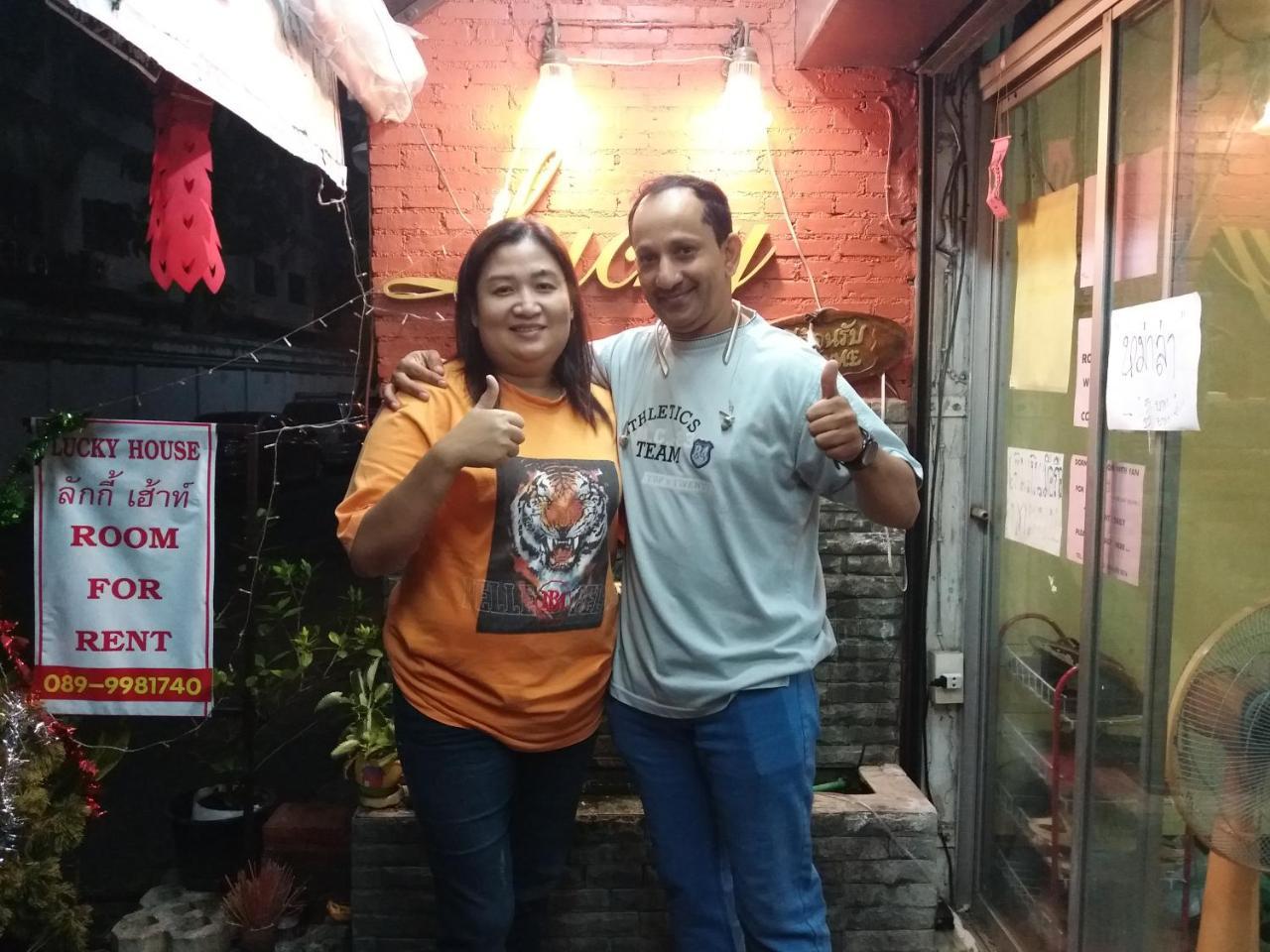 Ostello Lucky House Chiang Mai Esterno foto